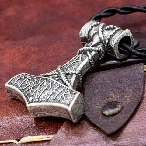 Thor's hammer Mjolnir viking pendant