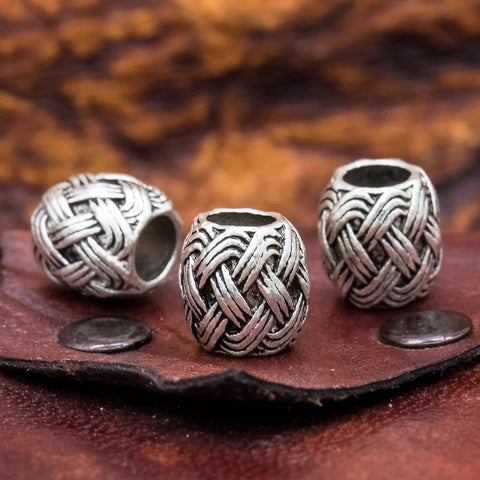 knot design norse viking shieldmaiden hair bead