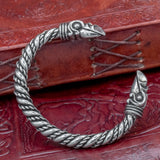 skull_viking_handmade_pewter_uk_viking-raven-huginn-munnin-arm-ring