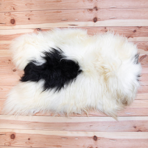 Nordic Sheepskin (white / black )